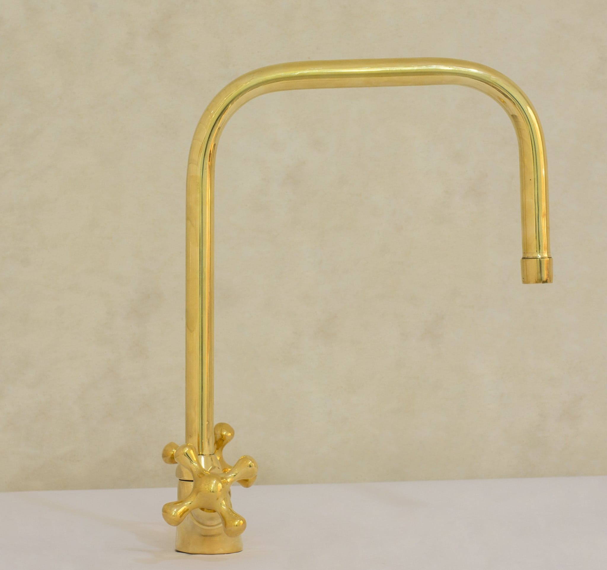 Single Hole Bathroom Faucet – Antique Brass Bathroom Faucet