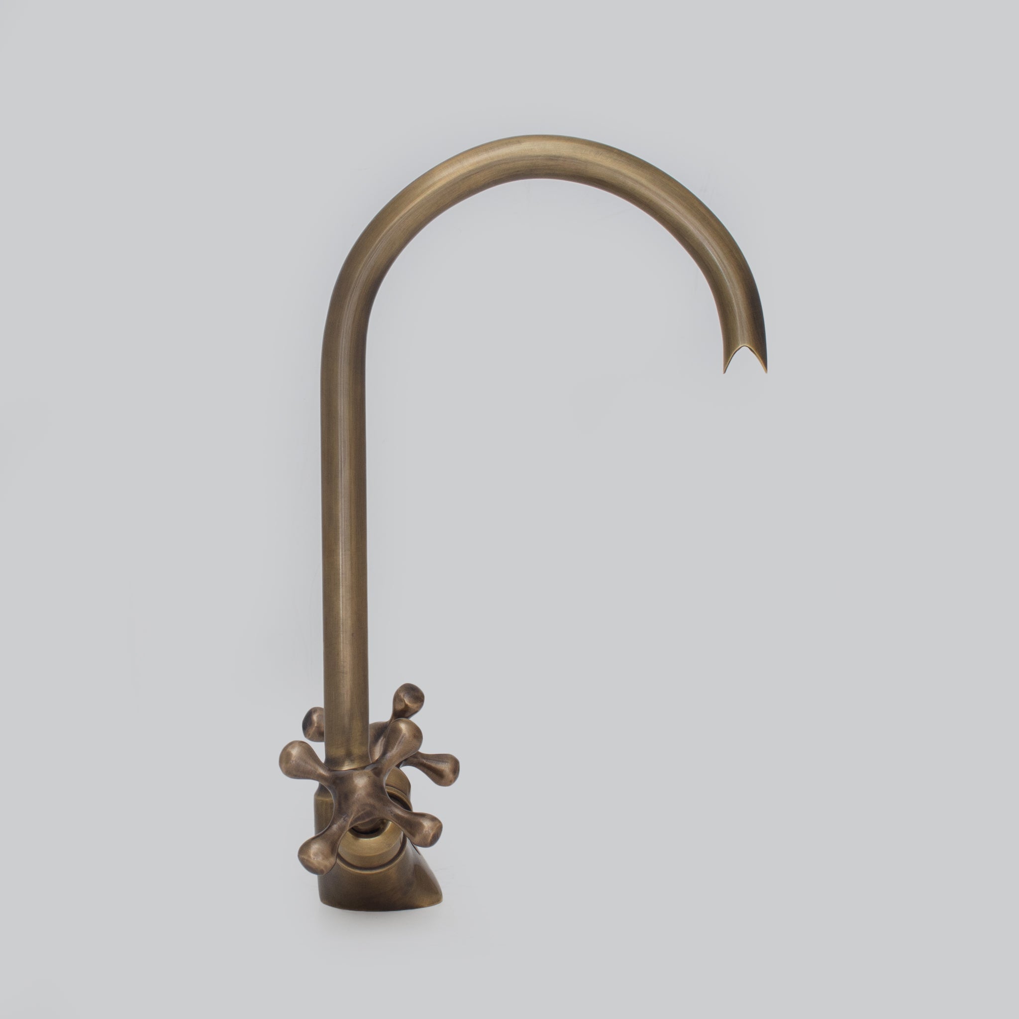 Antique Bronze Single-Hole Bathroom Faucet | Oil Rubbed Finish alternate view 6