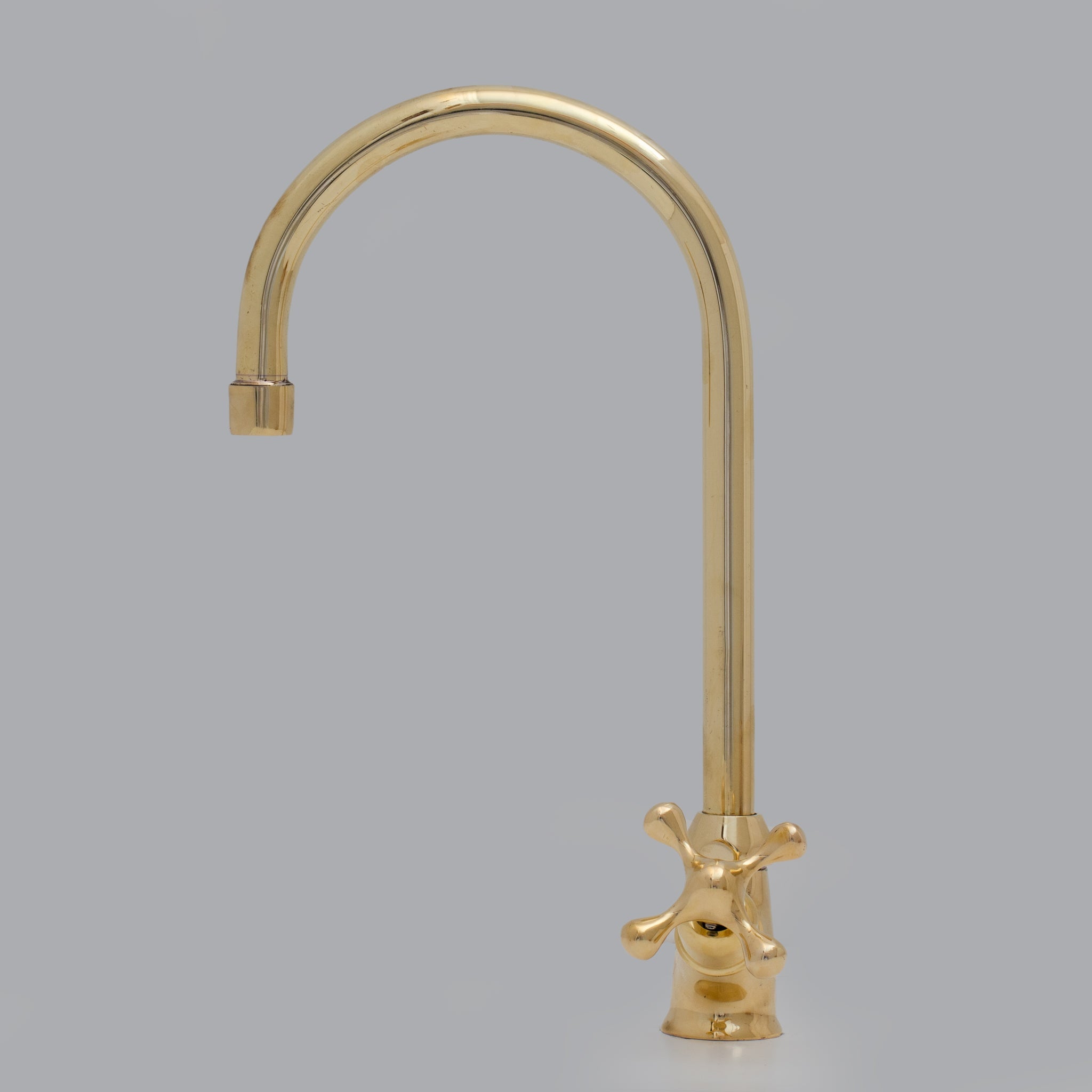 Heritage - Unlacquered Brass Single Hole Sink Faucet alternate view 4