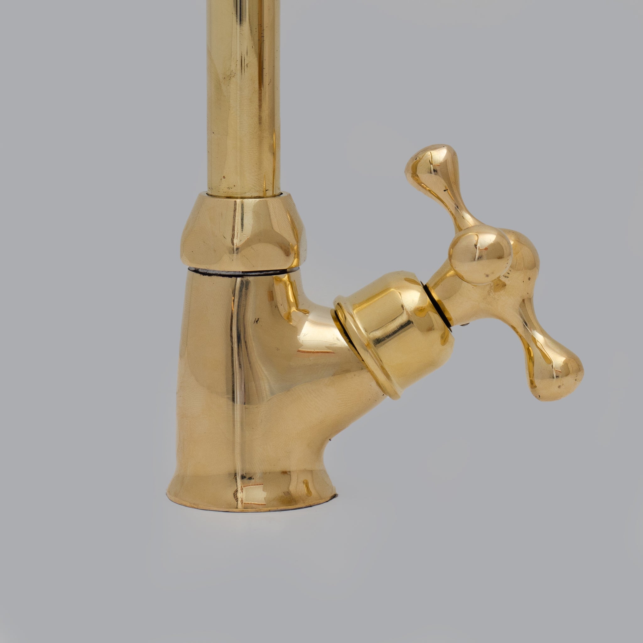 Heritage - Unlacquered Brass Single Hole Sink Faucet alternate view 5