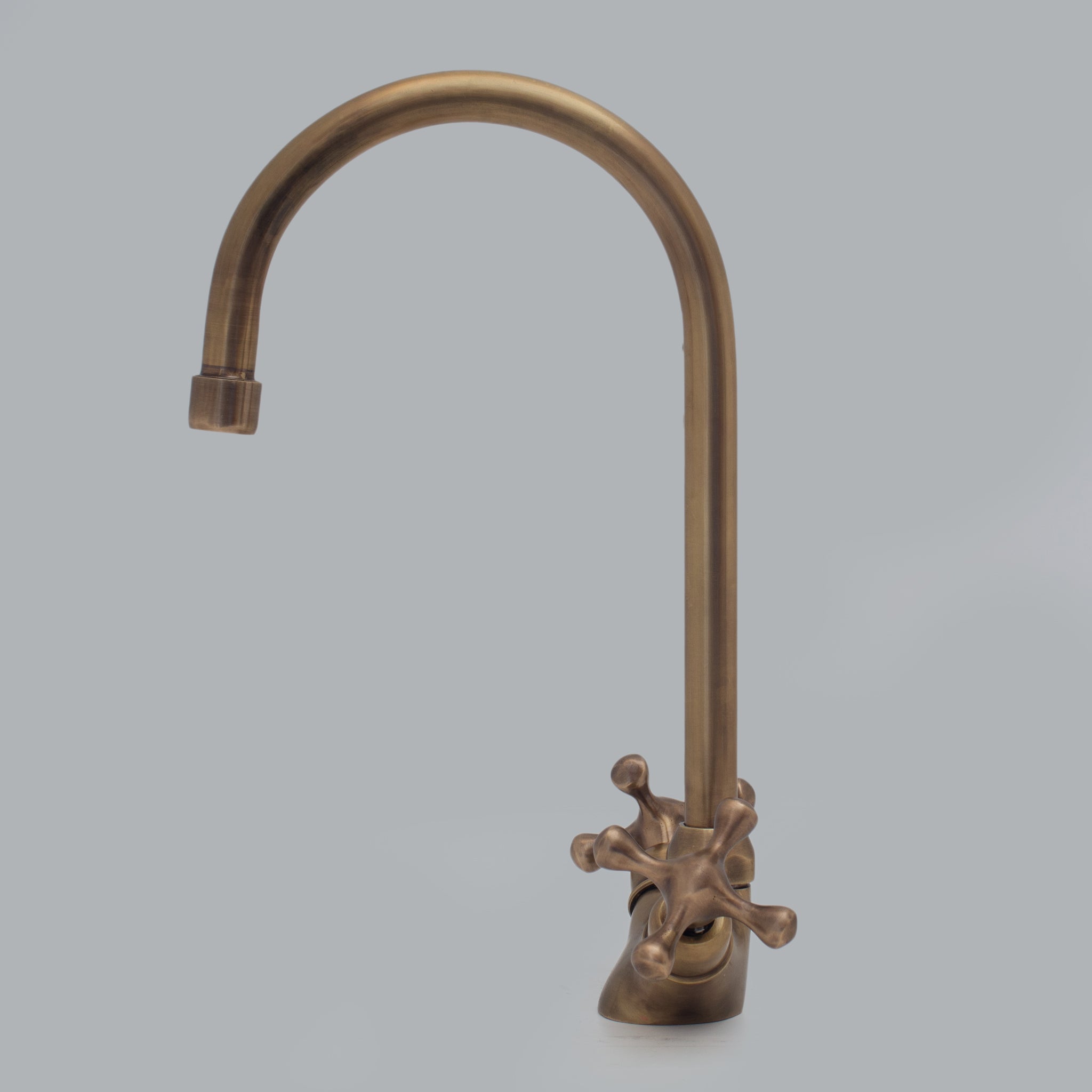 Oil Rubbed Bronze Single Hole Faucet, Antique Bronze Bathroom Sink Faucet alternate view 3