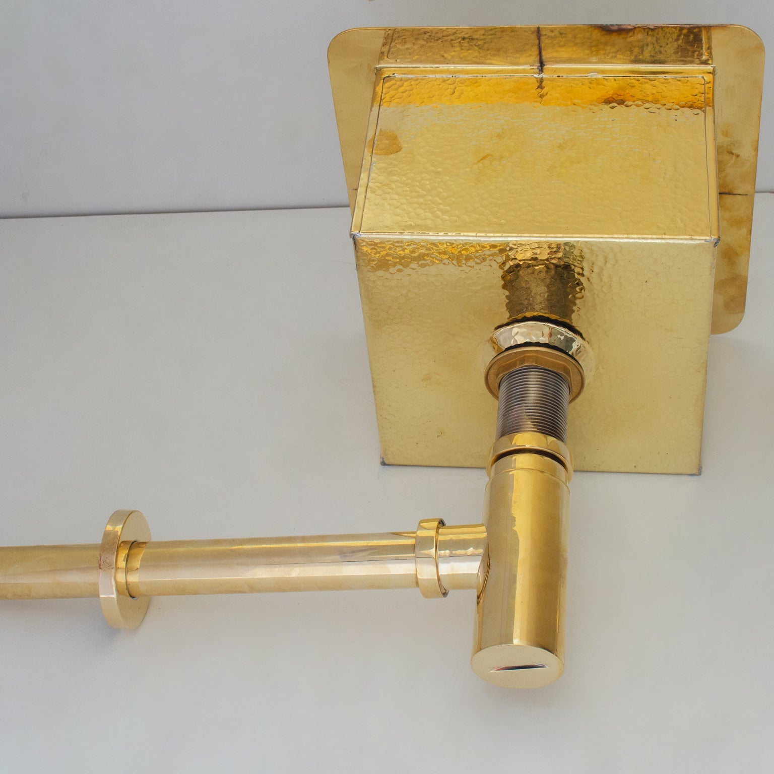 Round Solid Brass Bottle P-Trap & Push-Up Drain alternate view 3