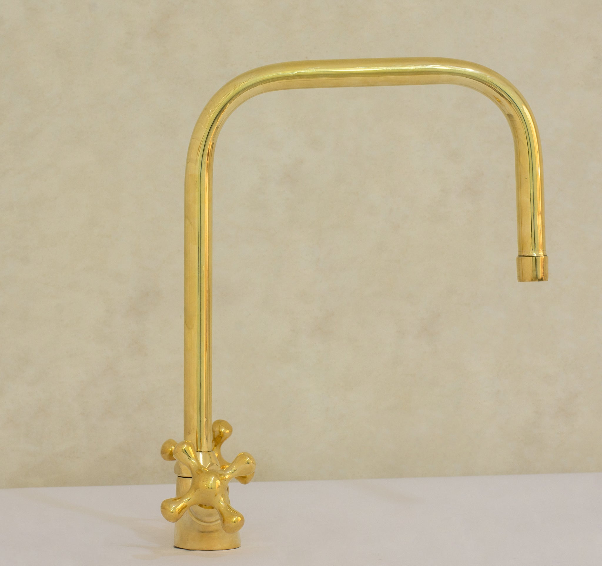 Single Hole Bathroom Faucet – Antique Brass Bathroom Faucet alternate view 2