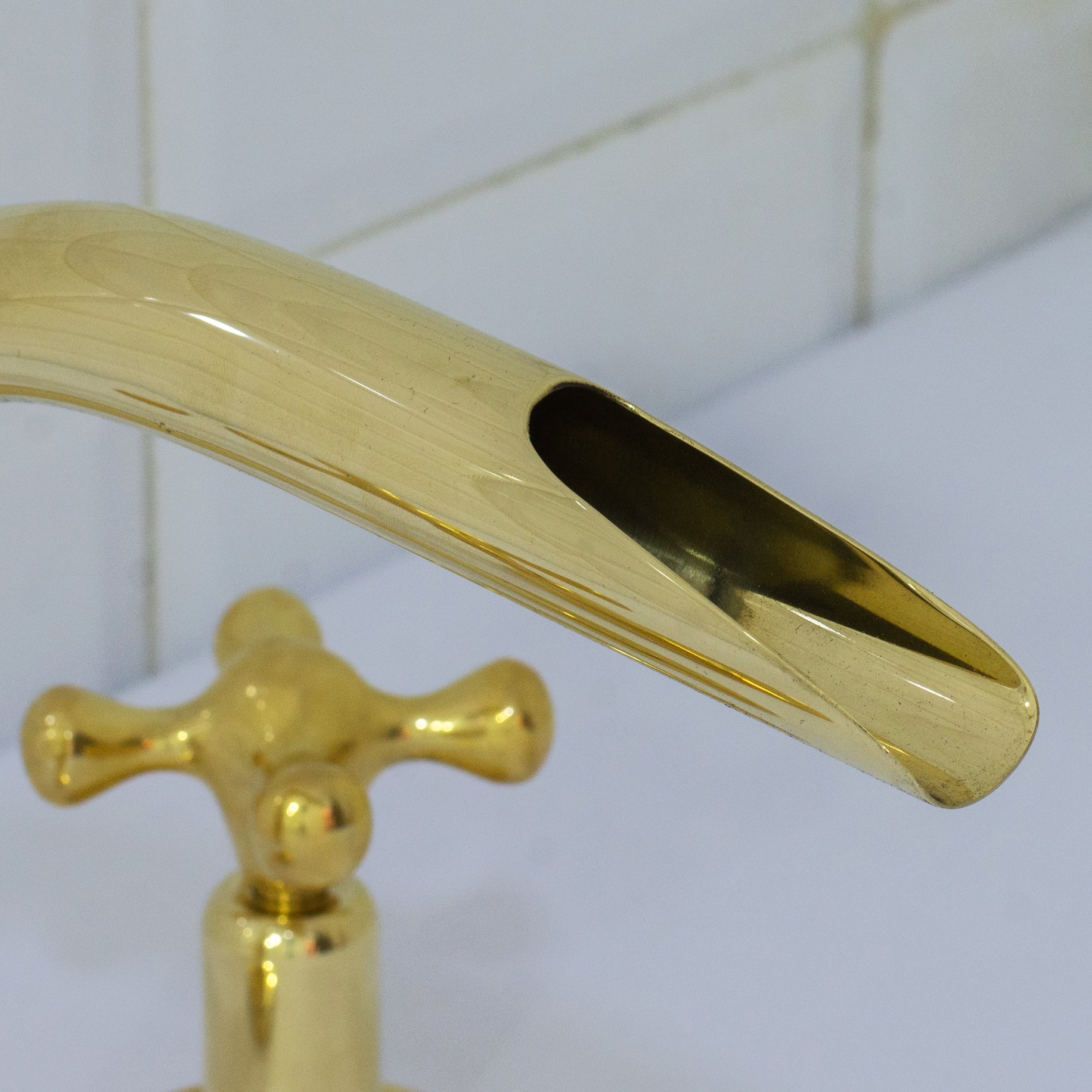 Unlacquered Brass 3-Hole Widespread Faucet, Deck Mount Bathroom Waterfall Faucet alternate view 11