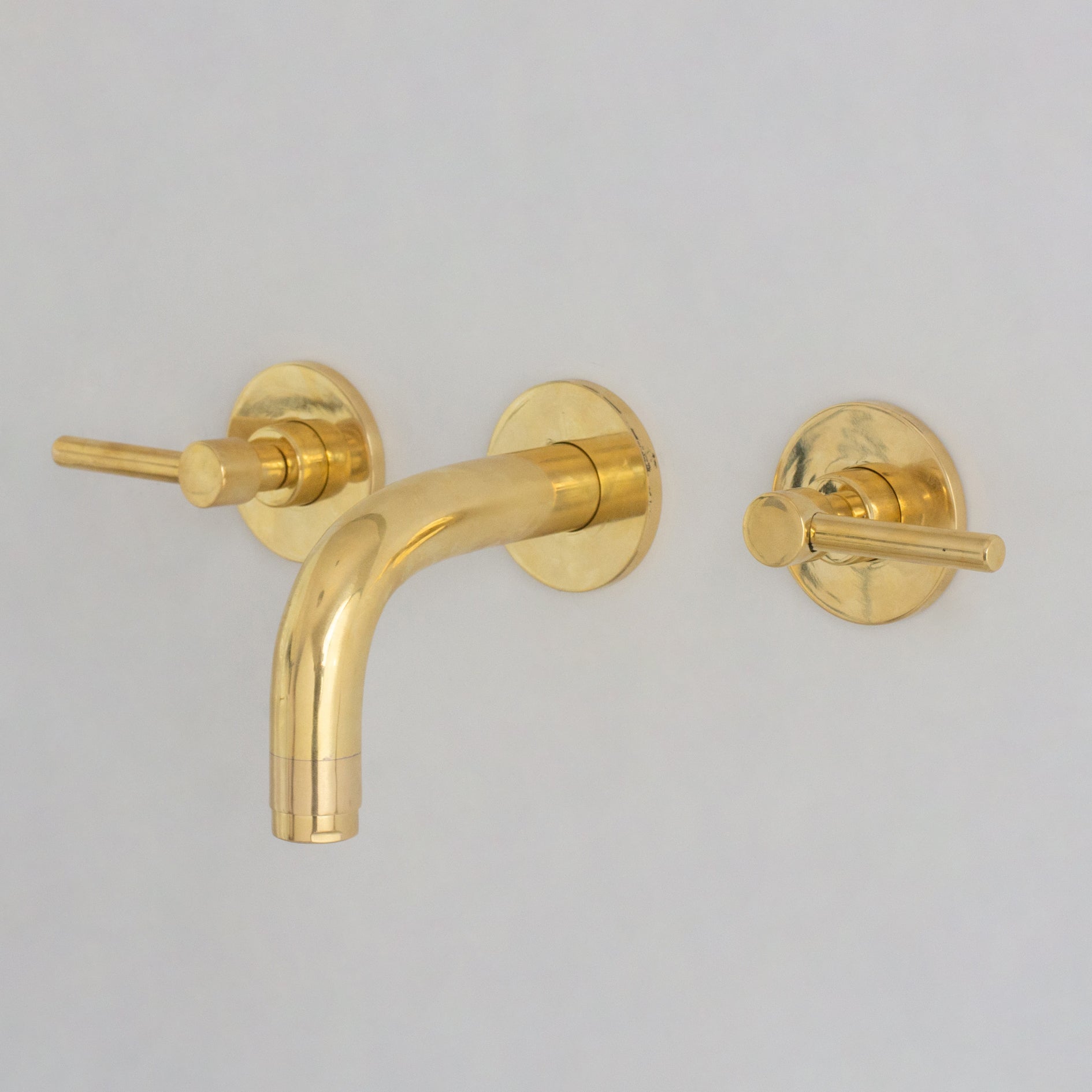 Unlacquered Brass Built-in Faucet, Mini Wall Mount Sink Faucet, 3-hole Basin Mixer Tap With Lever Handles alternate view 2